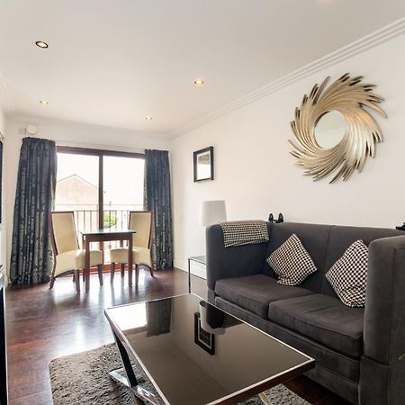 צ'לטנהם Strozzi Palace Suites By Mansley מראה חיצוני תמונה