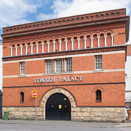 צ'לטנהם Strozzi Palace Suites By Mansley מראה חיצוני תמונה
