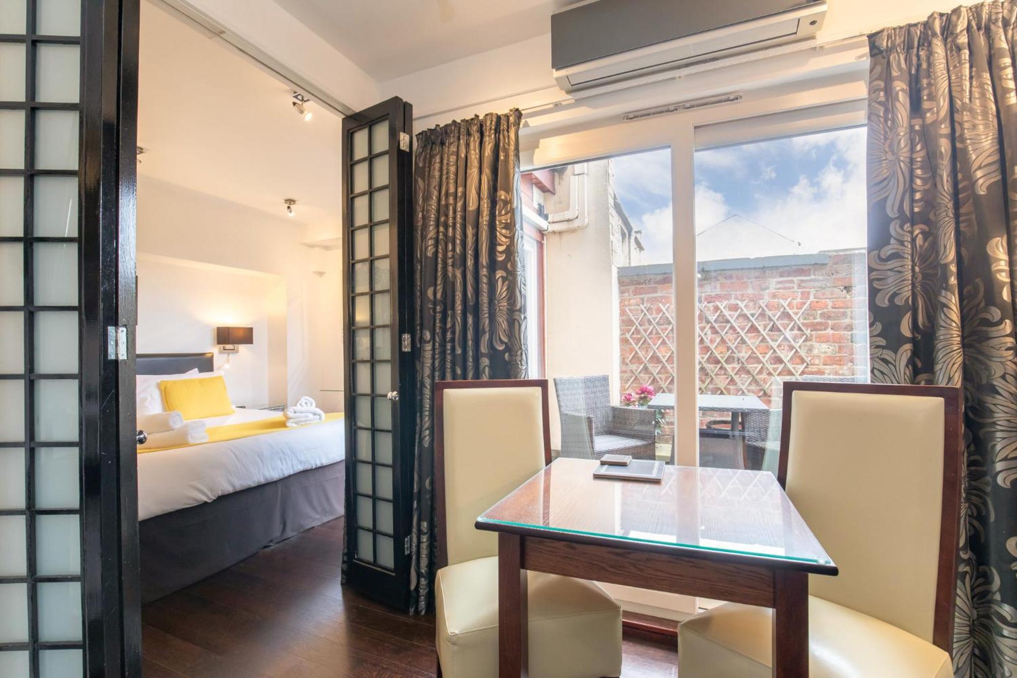 צ'לטנהם Strozzi Palace Suites By Mansley מראה חיצוני תמונה