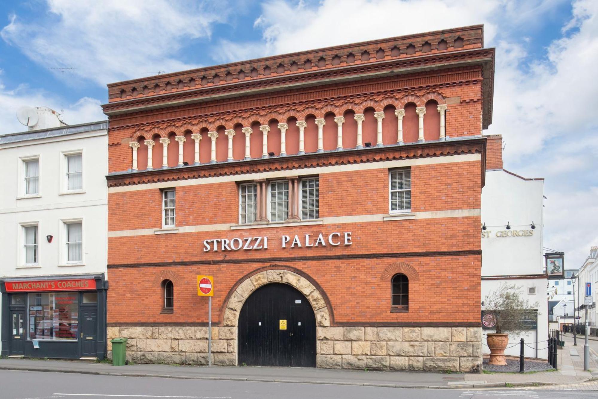 צ'לטנהם Strozzi Palace Suites By Mansley מראה חיצוני תמונה
