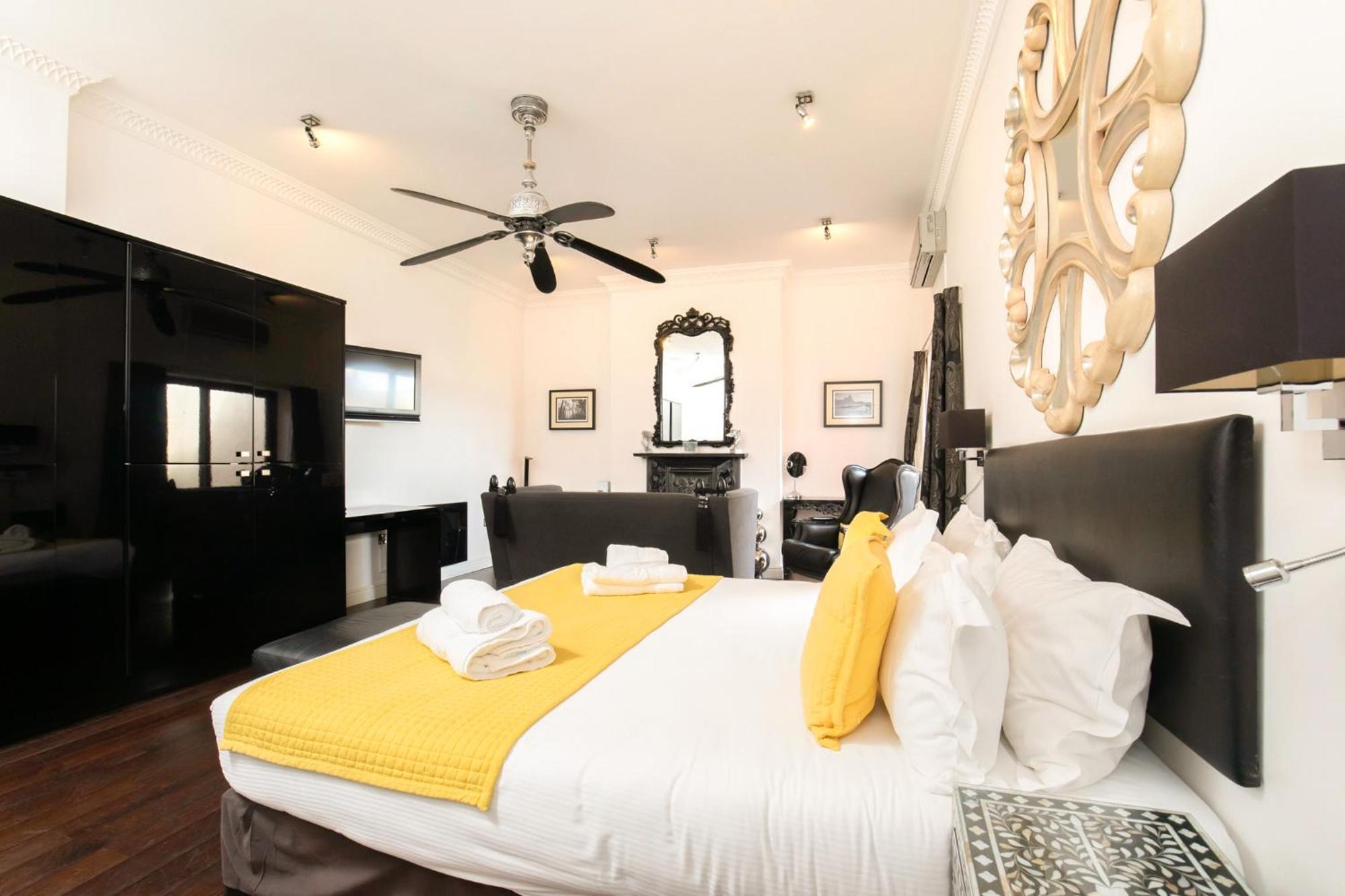צ'לטנהם Strozzi Palace Suites By Mansley מראה חיצוני תמונה