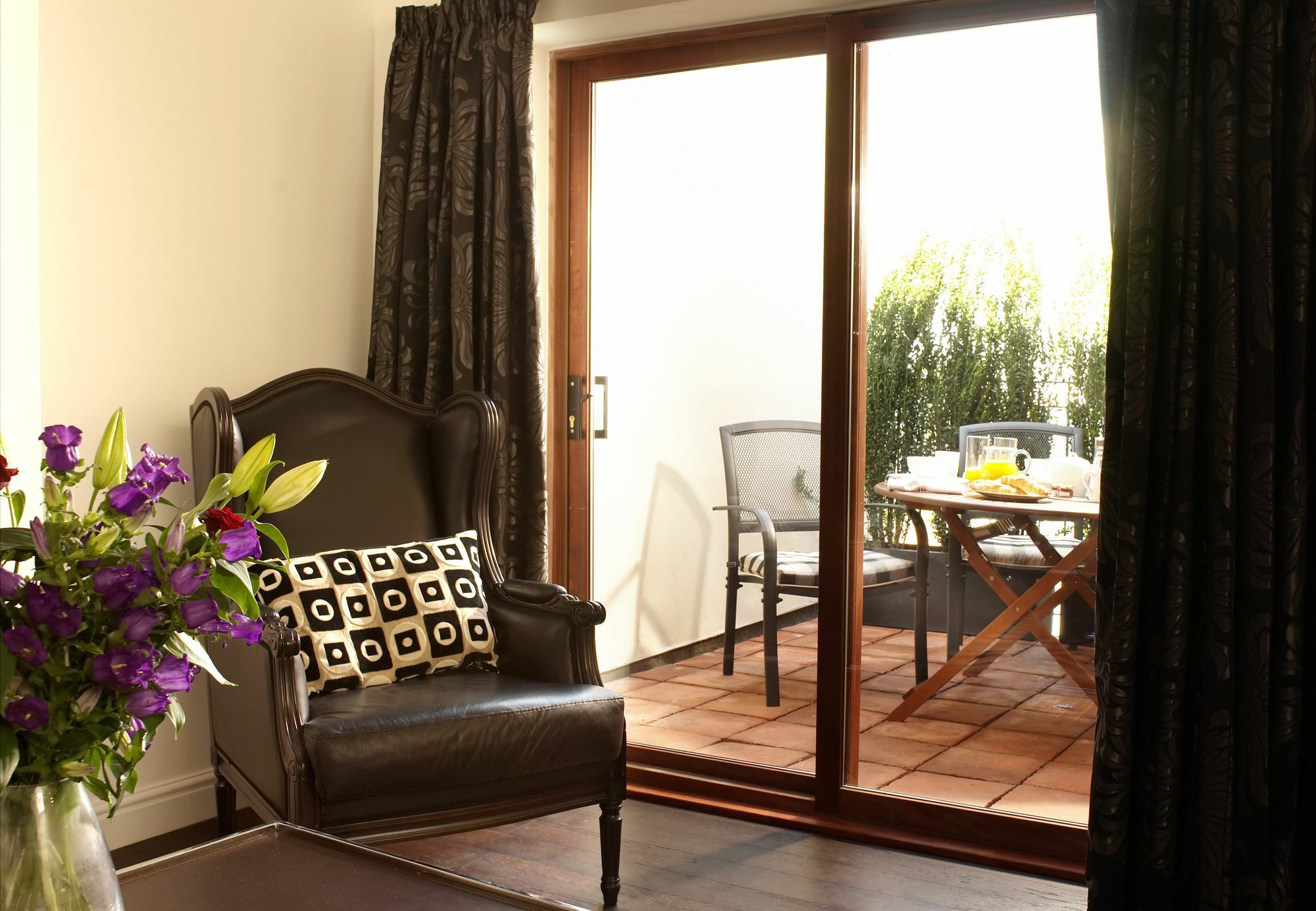 צ'לטנהם Strozzi Palace Suites By Mansley מראה חיצוני תמונה