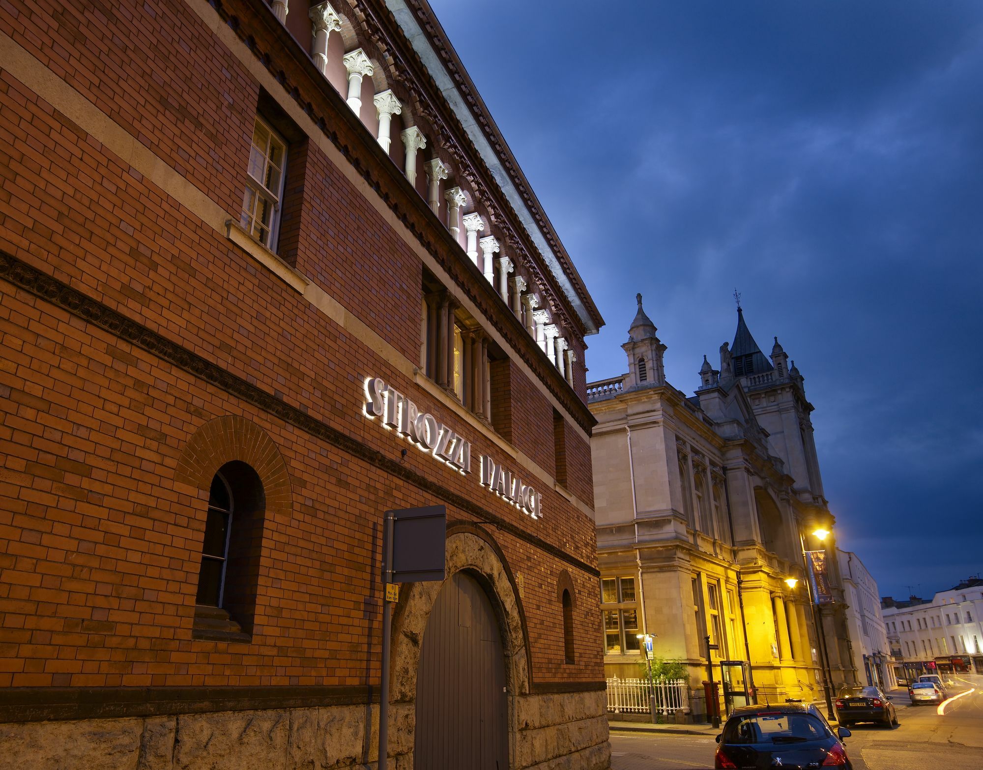 צ'לטנהם Strozzi Palace Suites By Mansley מראה חיצוני תמונה